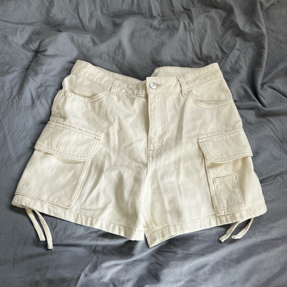 Women's High Waisted Cream White Cargo Shorts